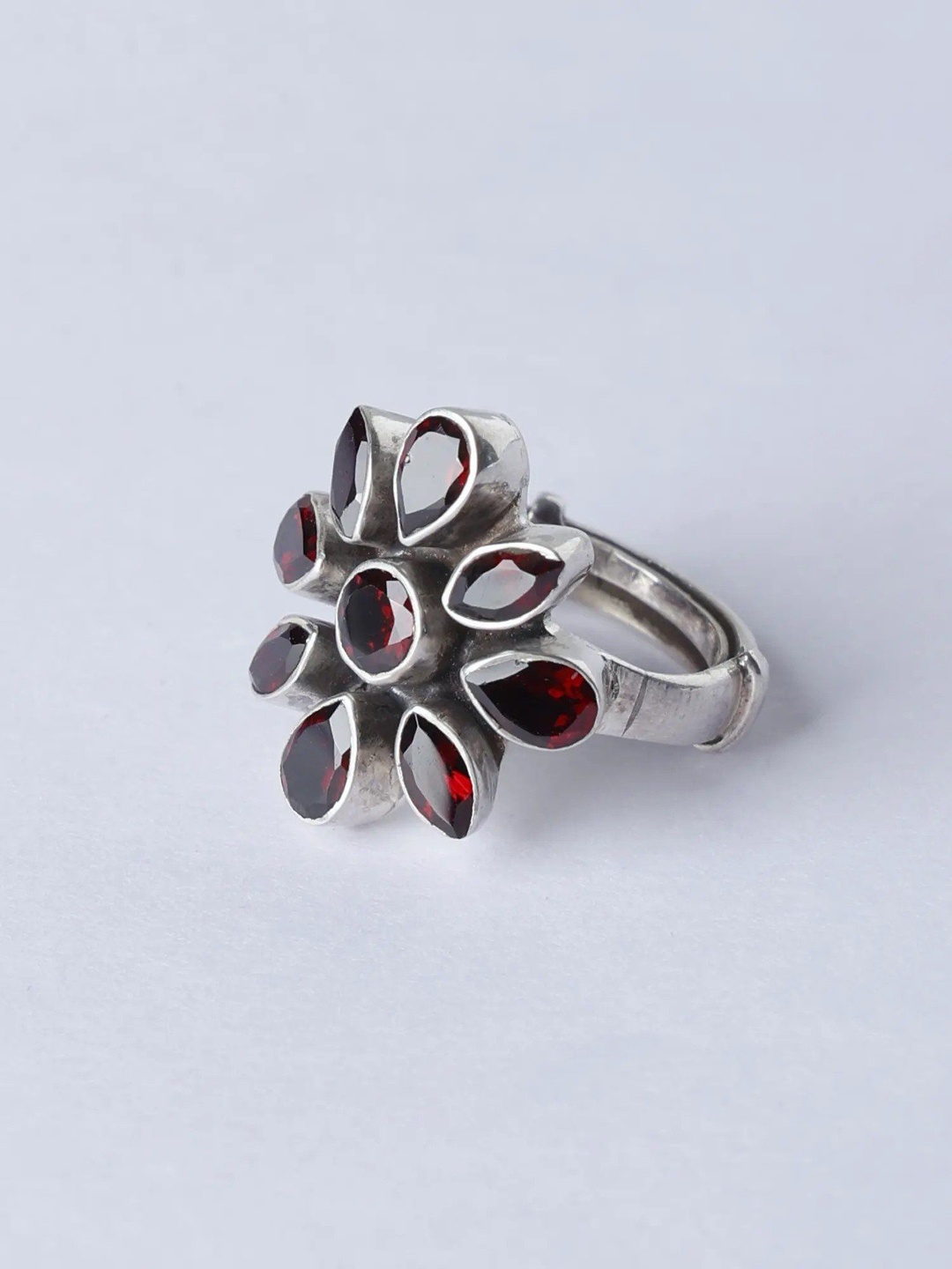 

Exotic India Sterling Silver Plated Garnet Gemstone Studded Finger Ring