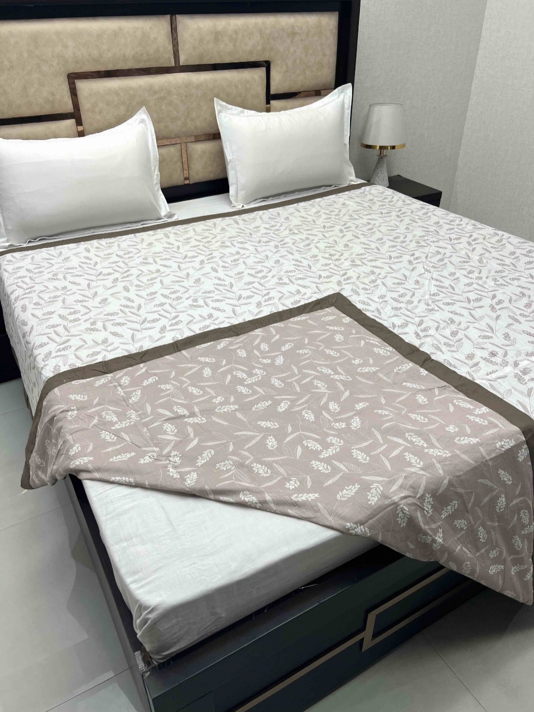 

Pure Decor White Floral Pure Cotton Reversible AC Room 300 GSM Double Bed Dohar