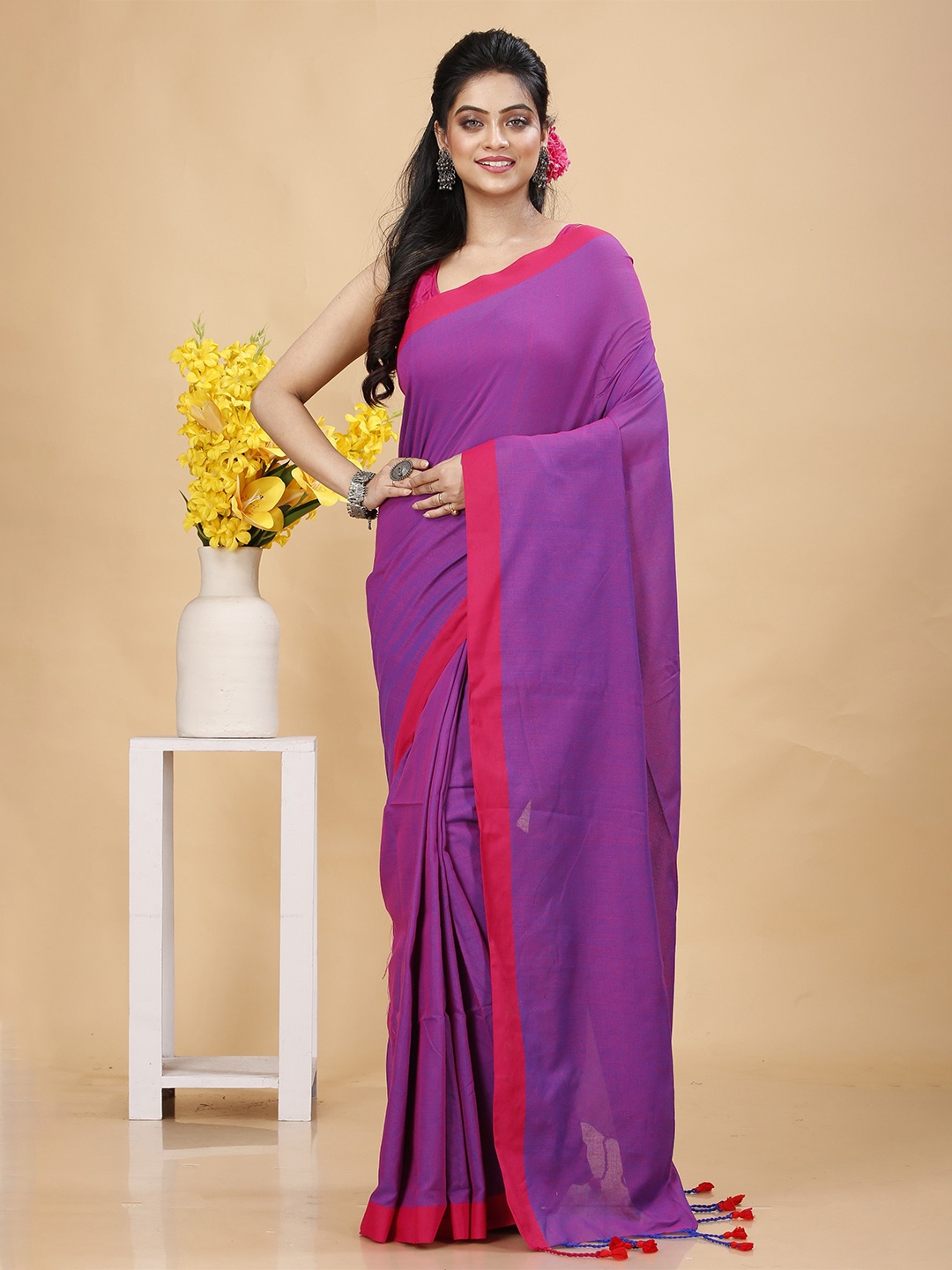 

SLAGHA Solid Taant Saree, Magenta