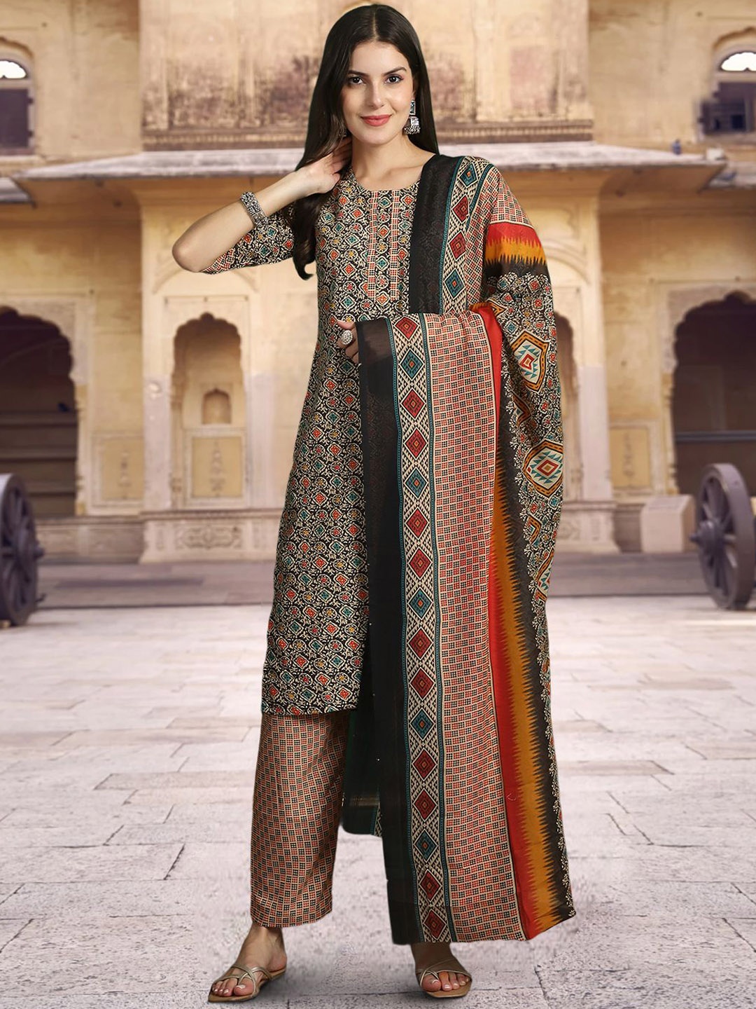

1 Stop Fashion Floral Printed Regular Pure Cotton Kurta with Trousers & With Dupatta, Black