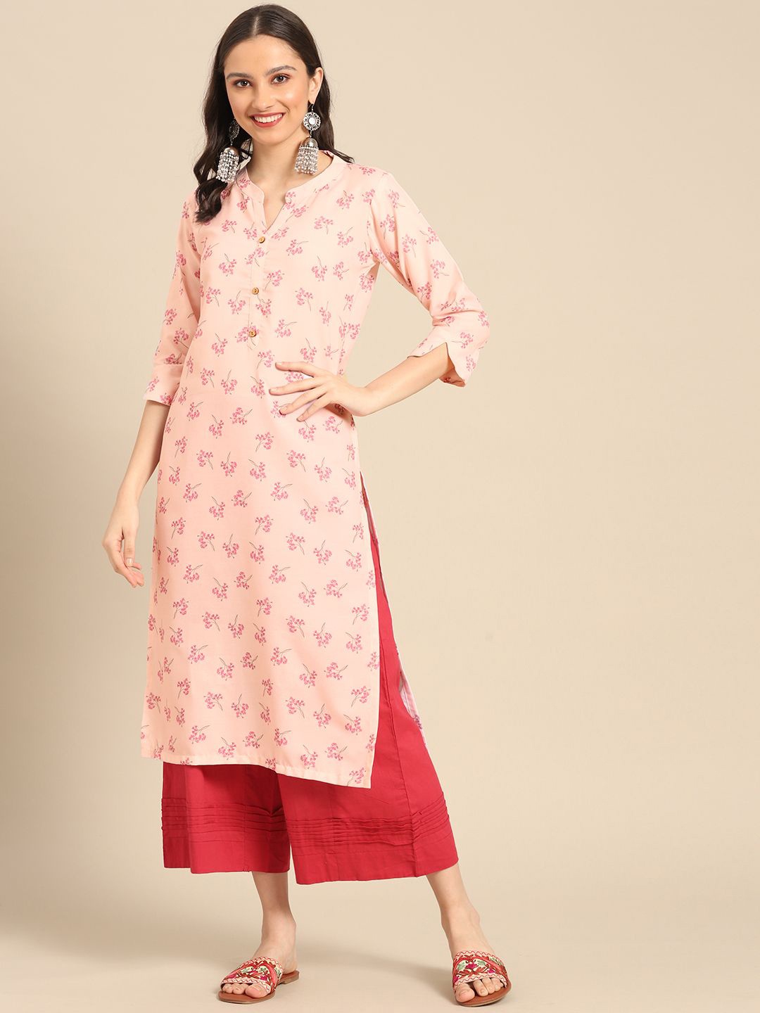 

Sangria Pink Floral Printed Mandarin Collar Straight Kurta