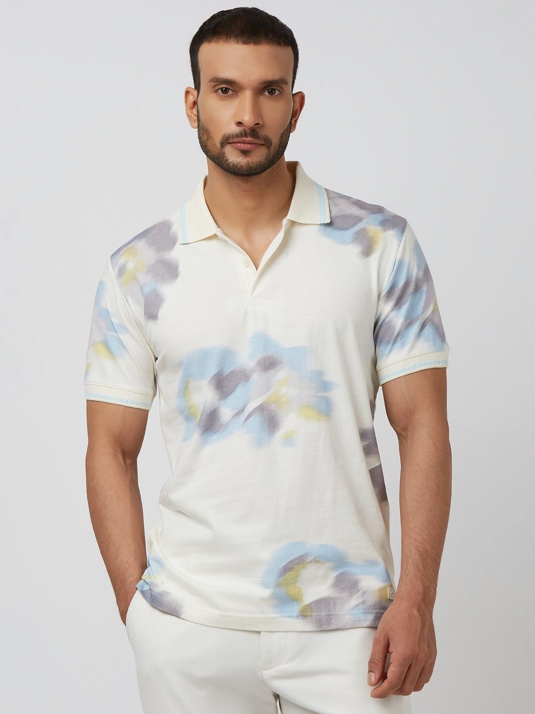 

Mufti Men Floral Dyed Polo Collar Tropical Pockets Slim Fit T-shirt, Off white