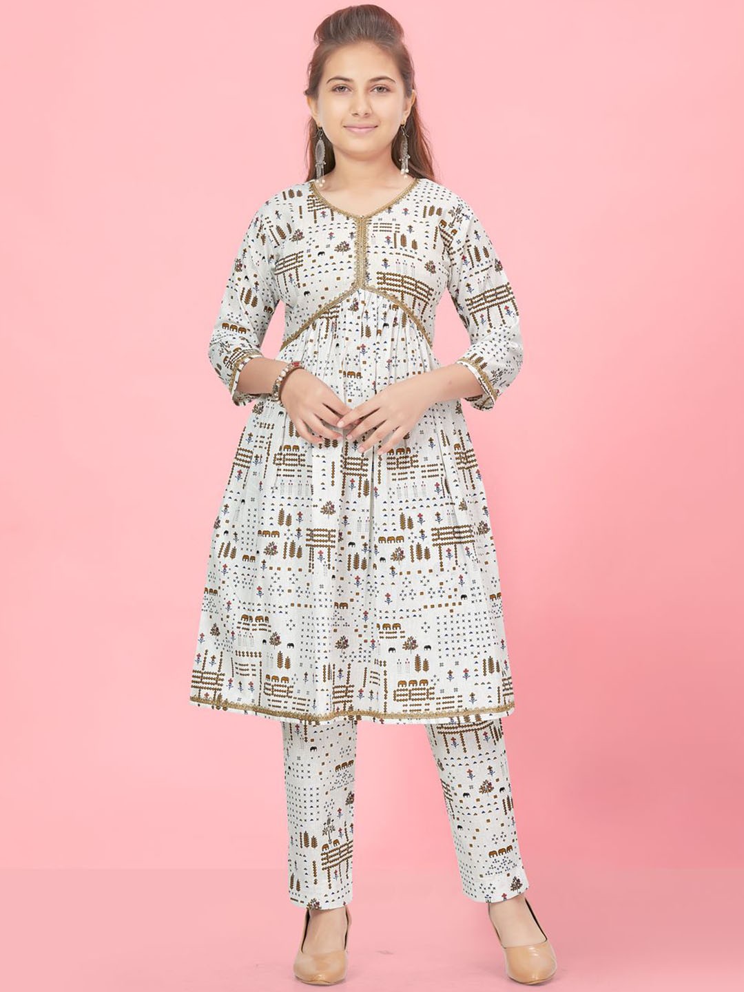 

BAESD Girls Ethnic Motifs Printed Gotta Patti Pure Cotton Kurta with Trousers, Cream
