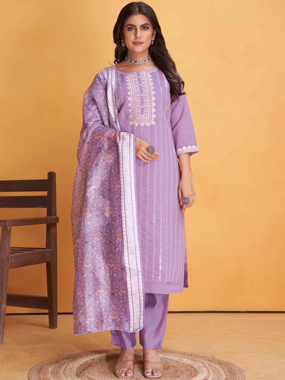 

MINGORA Striped Embroidered Straight Kurta & Trousers With Dupatta, Purple