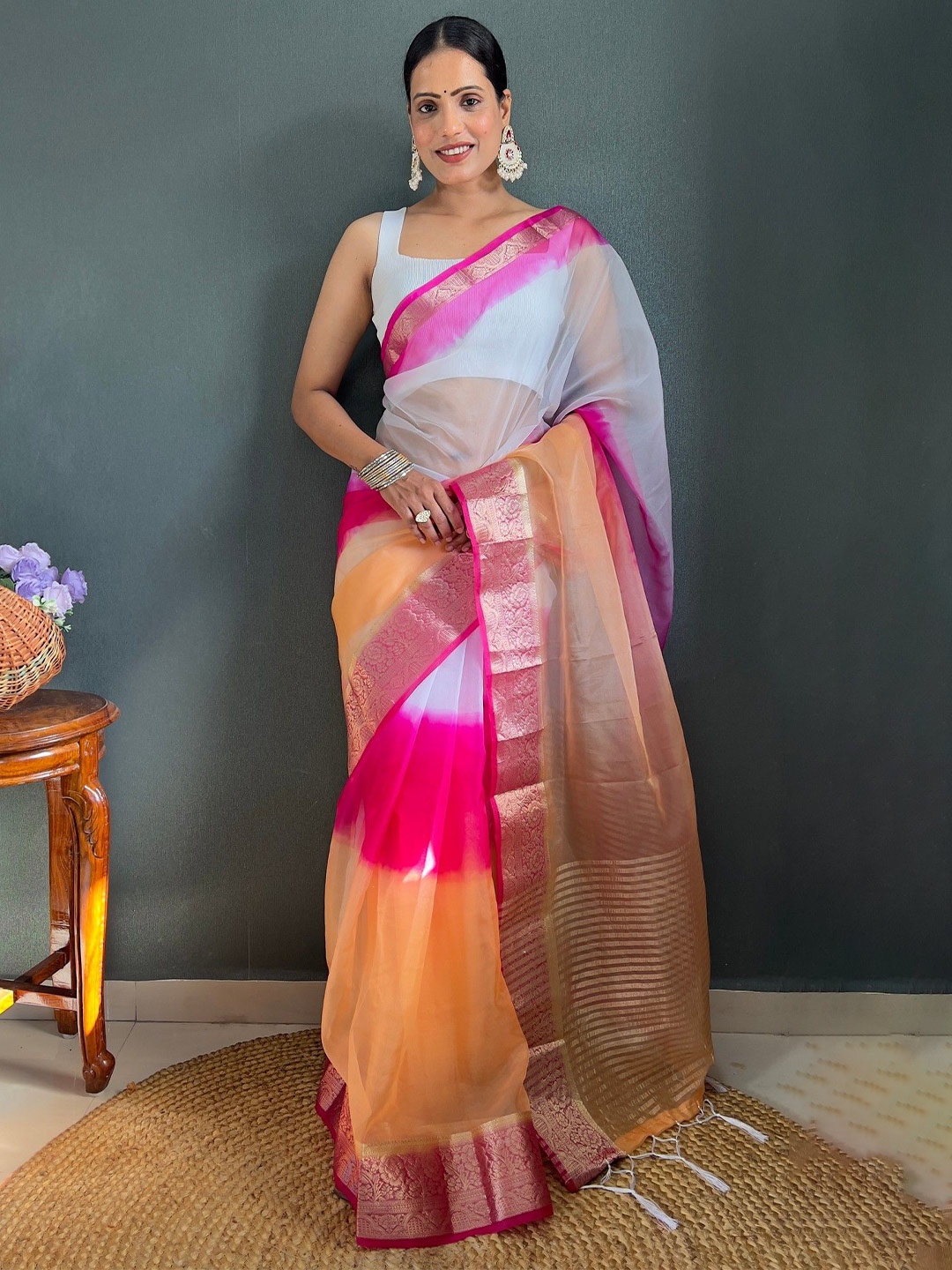 

Reeta Fashion Tie and Dye Zari Organza Saree, Pink
