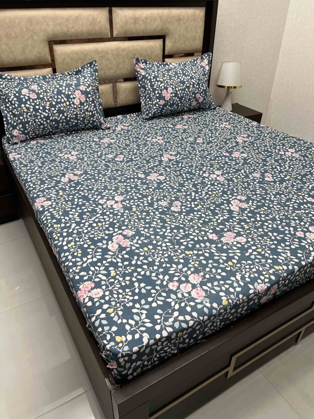 

Pure Decor Amulya Green Floral Printed Cotton 300 TC Queen Bedsheet & 2 Pillow Covers