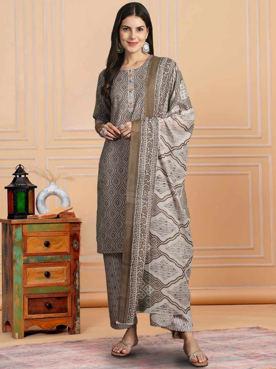 

7Threads Floral Printed Pure Cotton Straight Kurta With Trousers & Dupatta, Grey melange