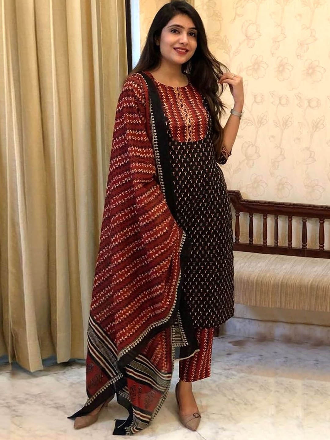 

7Threads Ethnic Motifs Printed Round Neck Regular Kurta with Trousers & Dupatta, Black