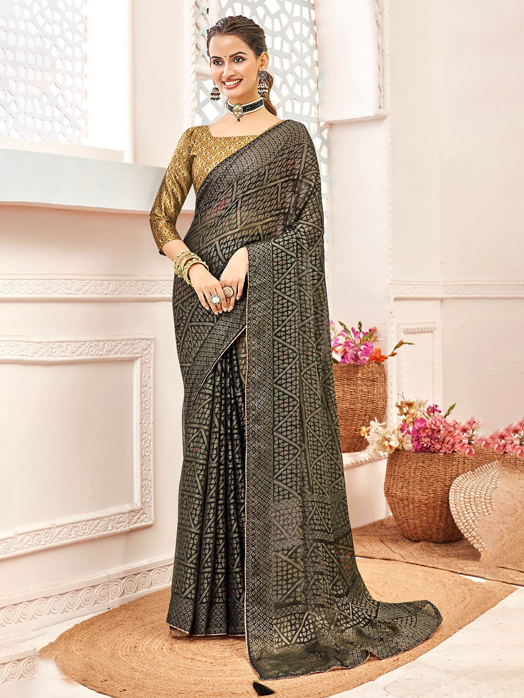 

VIRICA Printed Soft Saree With Blouse Piece, Green