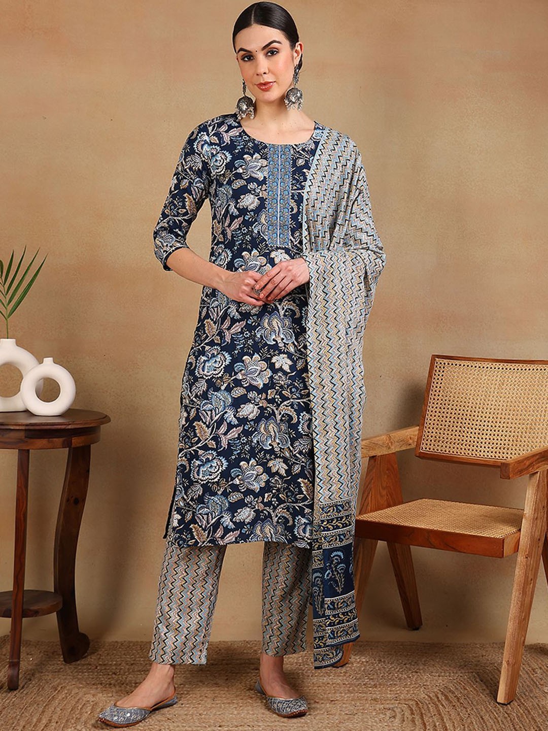 

Anouk Blue Floral Printed Gotta Patti Regular Kurta with Trousers & Dupatta
