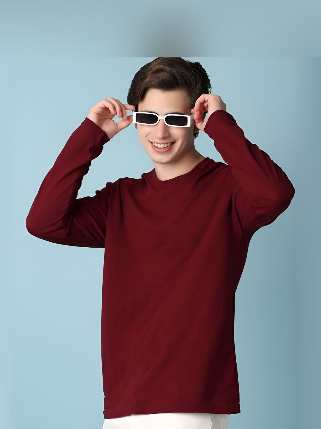 

V-Mart Men Solid Slim Fit T-shirt, Maroon