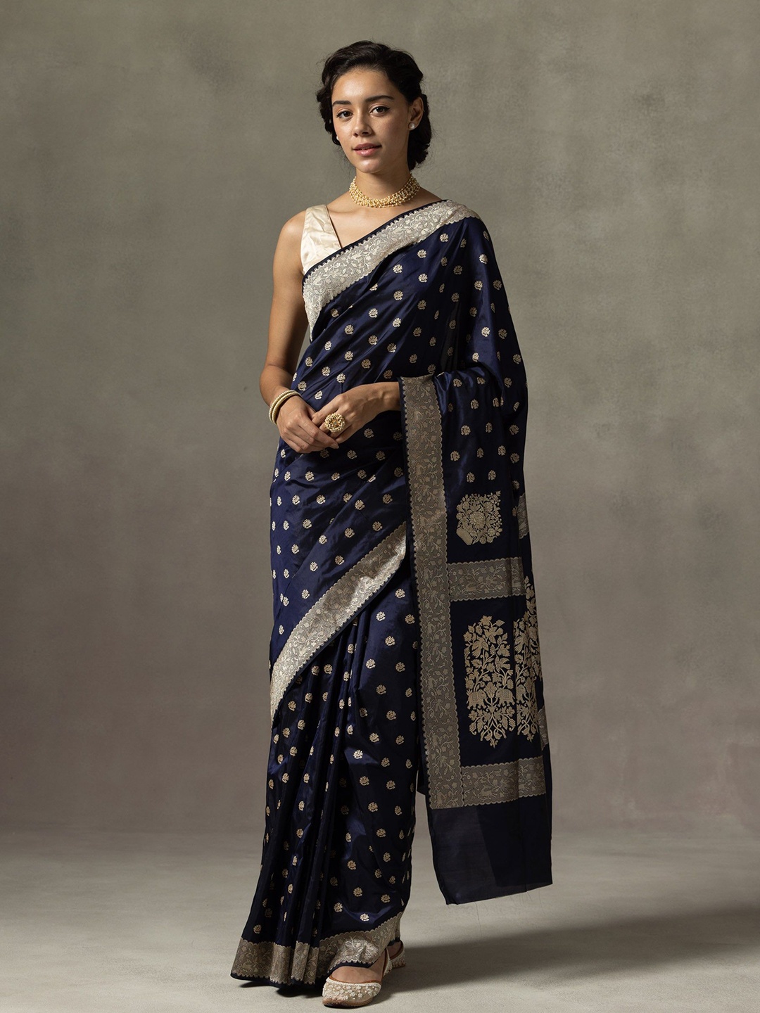 

VASALI Ethnic Motifs Zari Kanjeevaram Saree, Blue