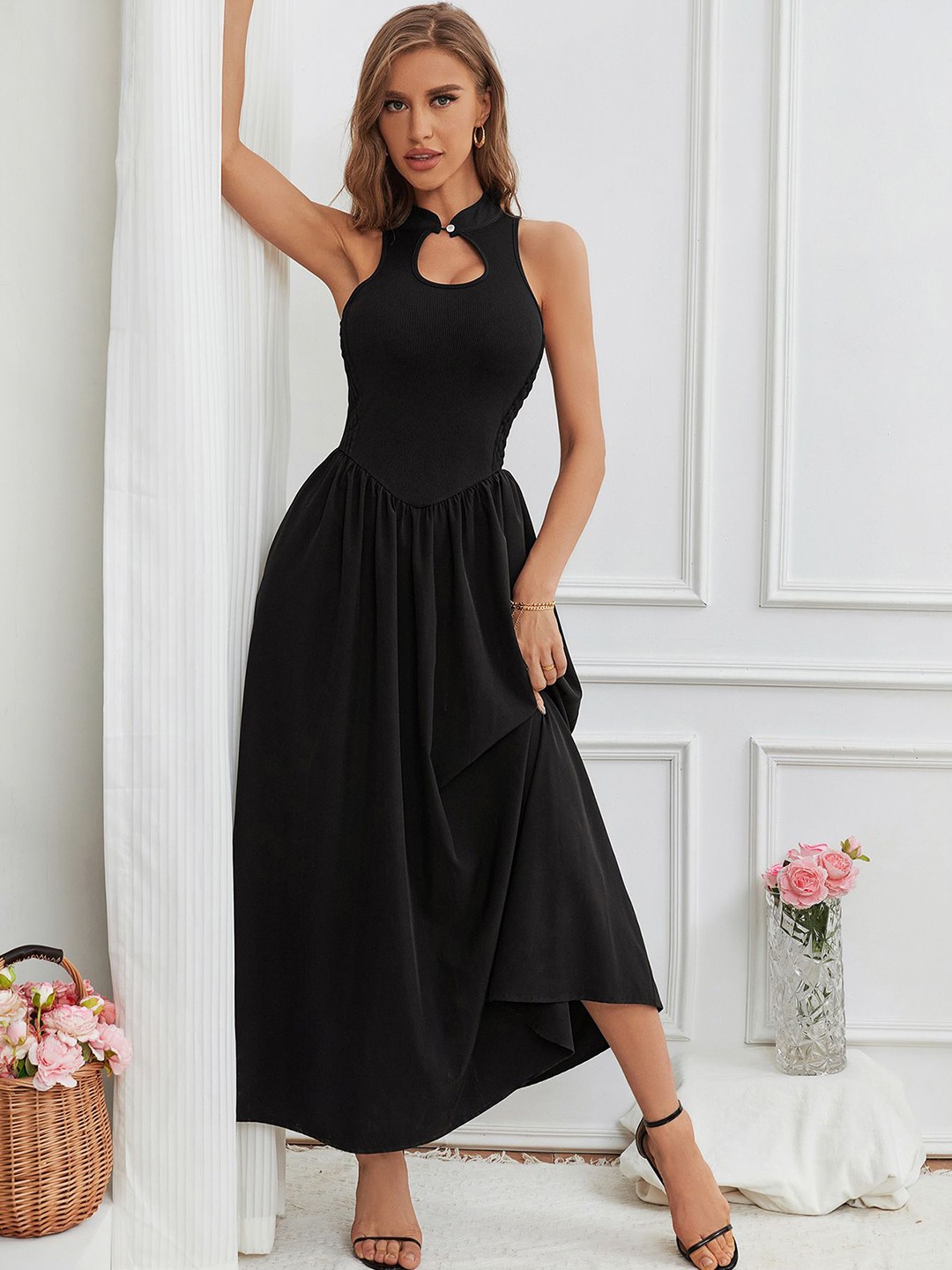 

StyleCast Women Keyhole Neck Fit and Flare Maxi Dress, Black