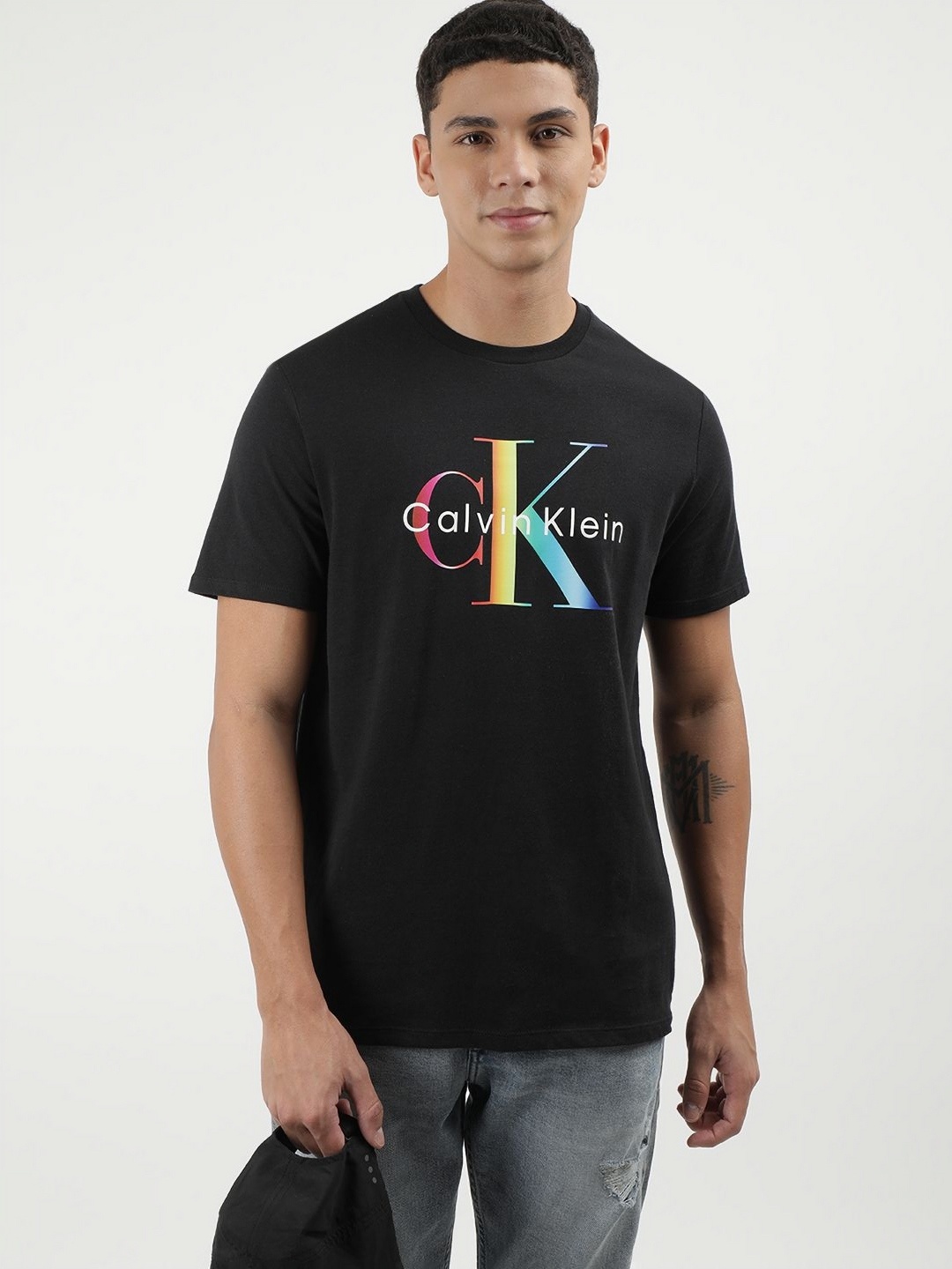 

Calvin Klein Jeans Men Typography Printed Applique T-shirt, Black