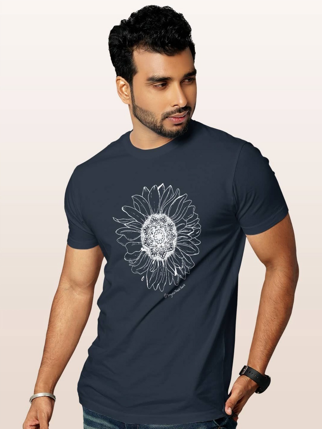 

macmerise Men Printed Applique T-shirt, Blue