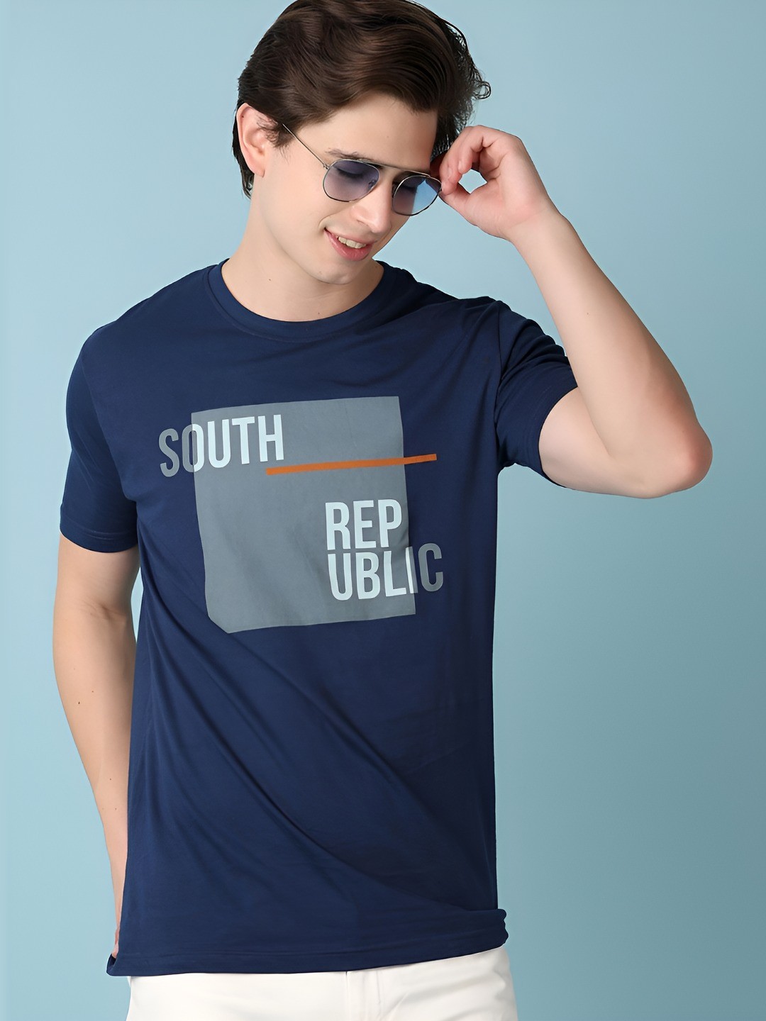 

V-Mart Men Typography Printed Slim Fit T-shirt, Navy blue