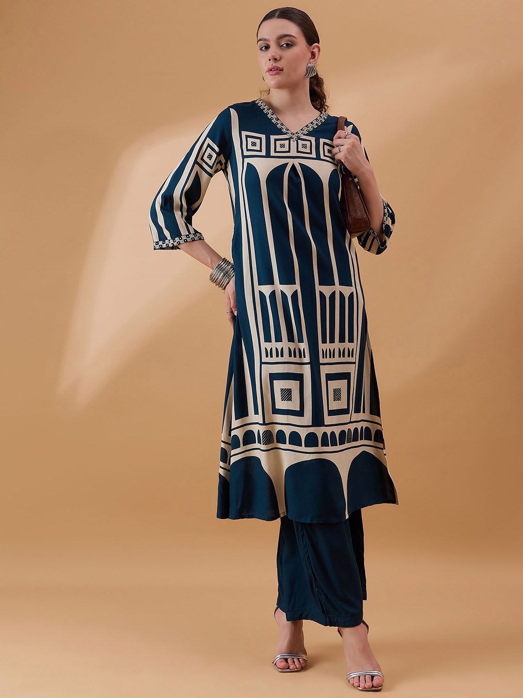 

all about you Geometric Printed V-Neck Straight Kurta With Palazzo, Blue