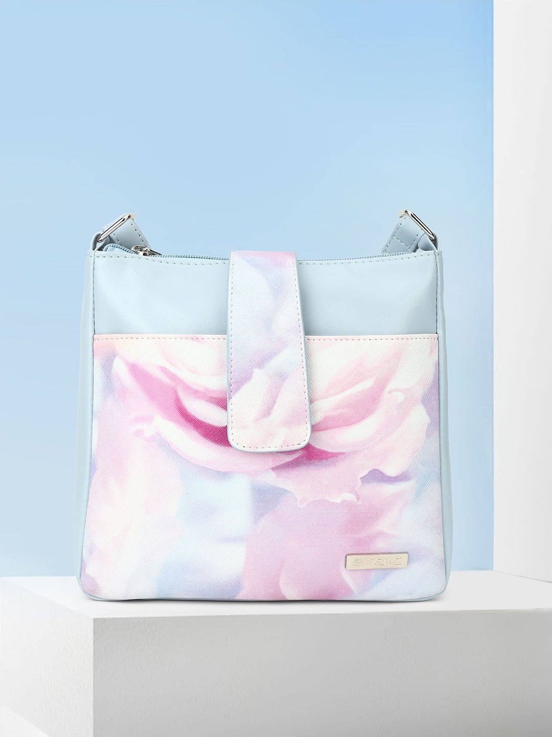 

STOIC Colourblocked Shopper Sling Bag, Blue