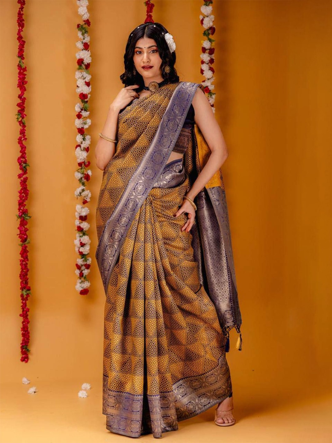 

Reeta Fashion Ethnic Motifs Printed Zari Designer Saree, Mustard