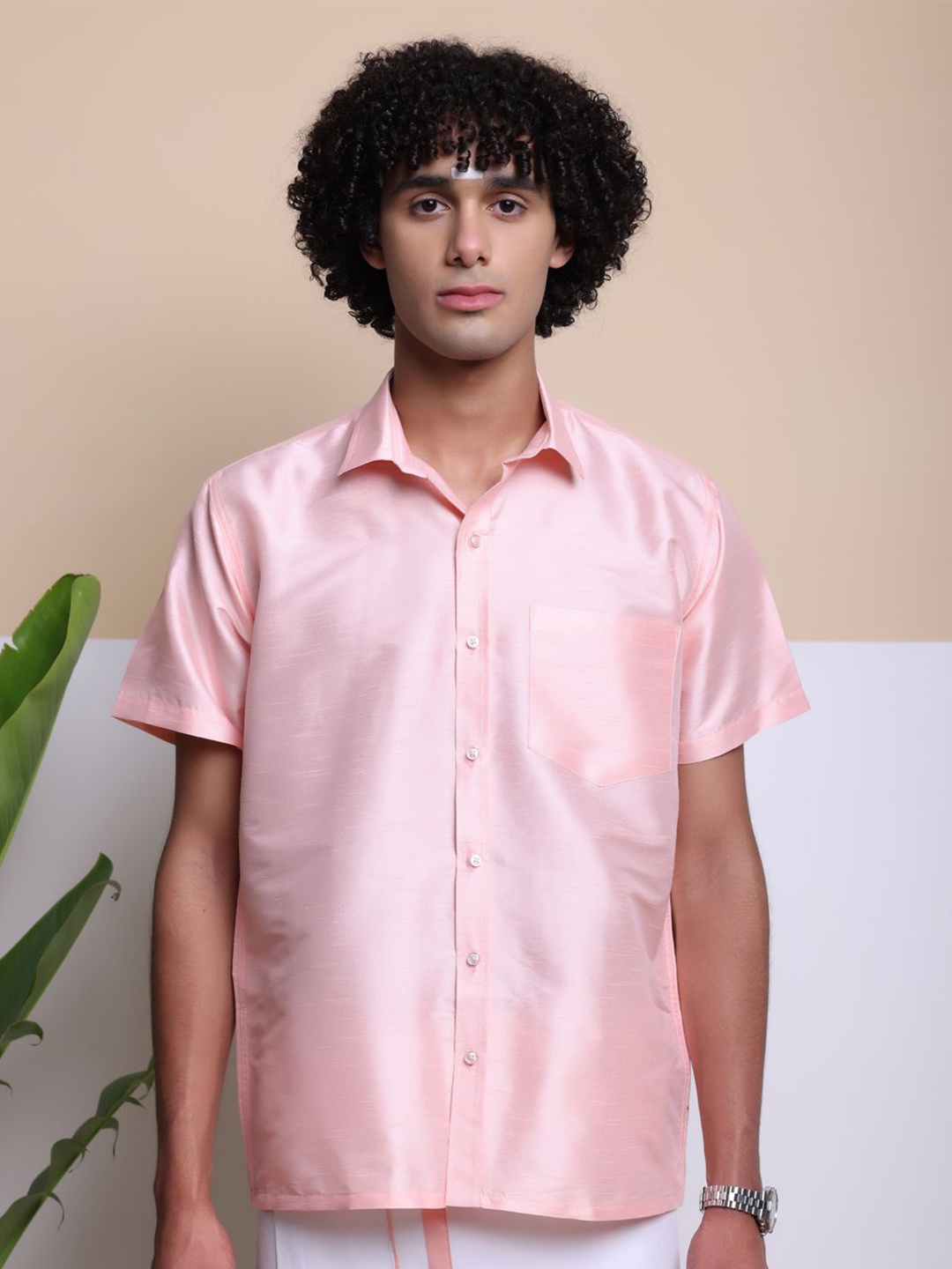 

FILO HEVIS Men Silk Solid Lungi Shirt, Pink