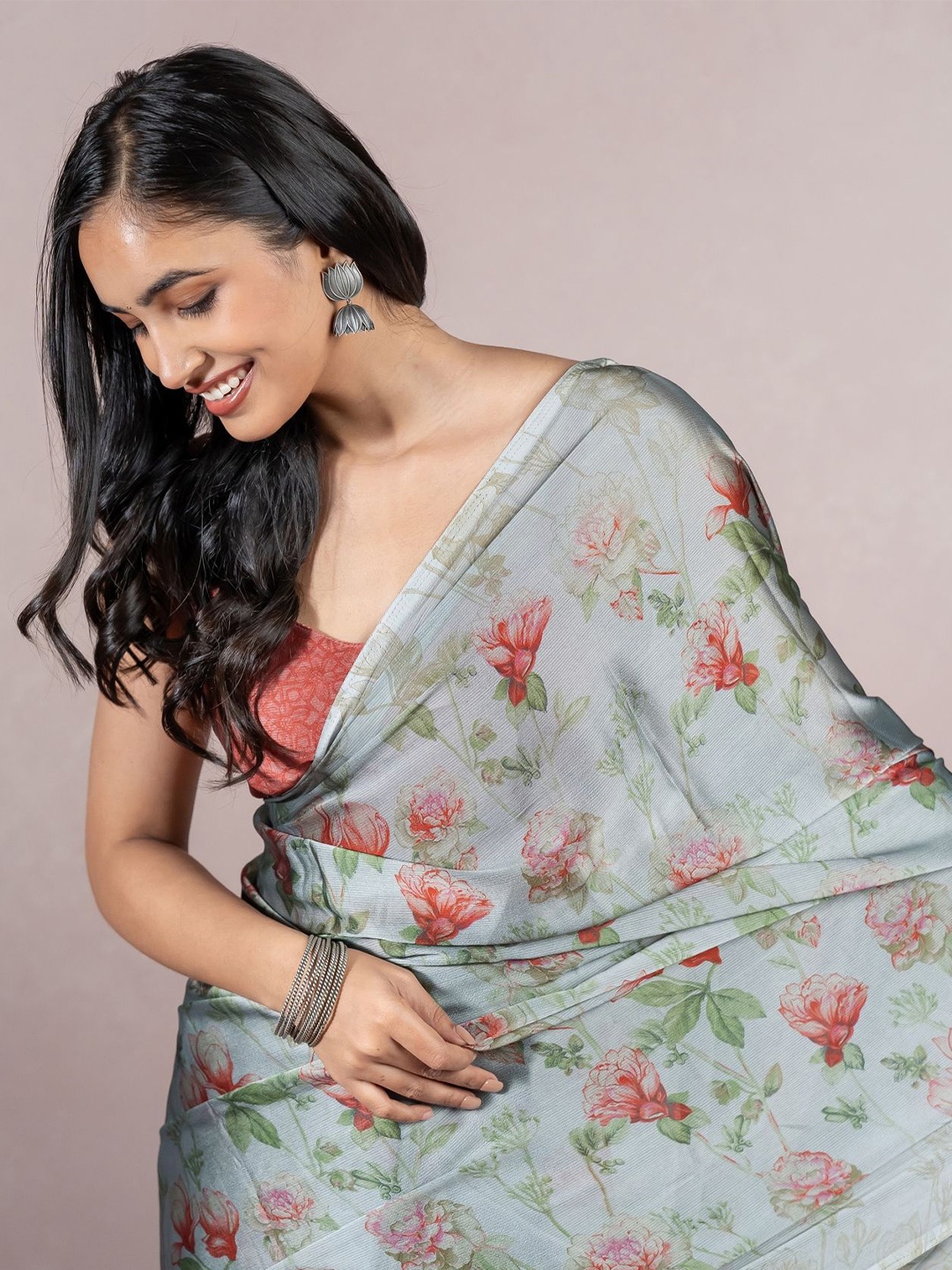 

KALINI Poly Chiffon Floral Daily Saree, Grey