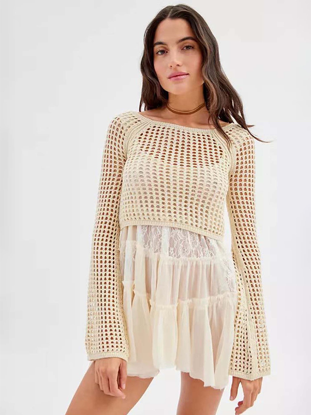 

LULU & SKY Top, Beige