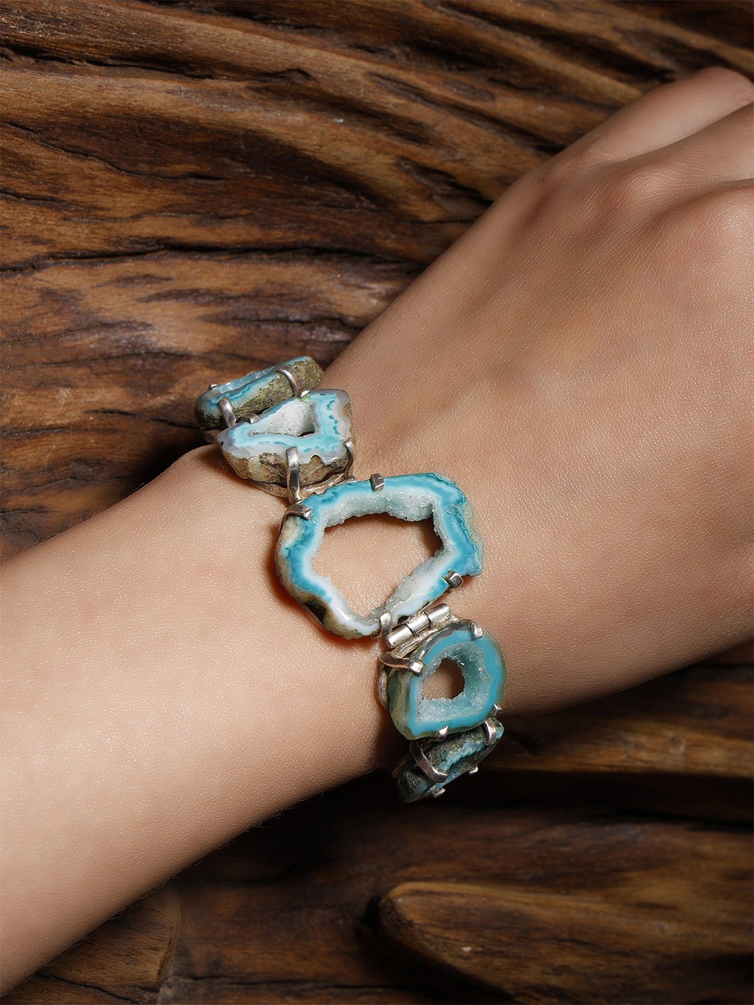 

Exotic India Natural Green Druzy Agate Gemstone Sterling Silver Bracelet