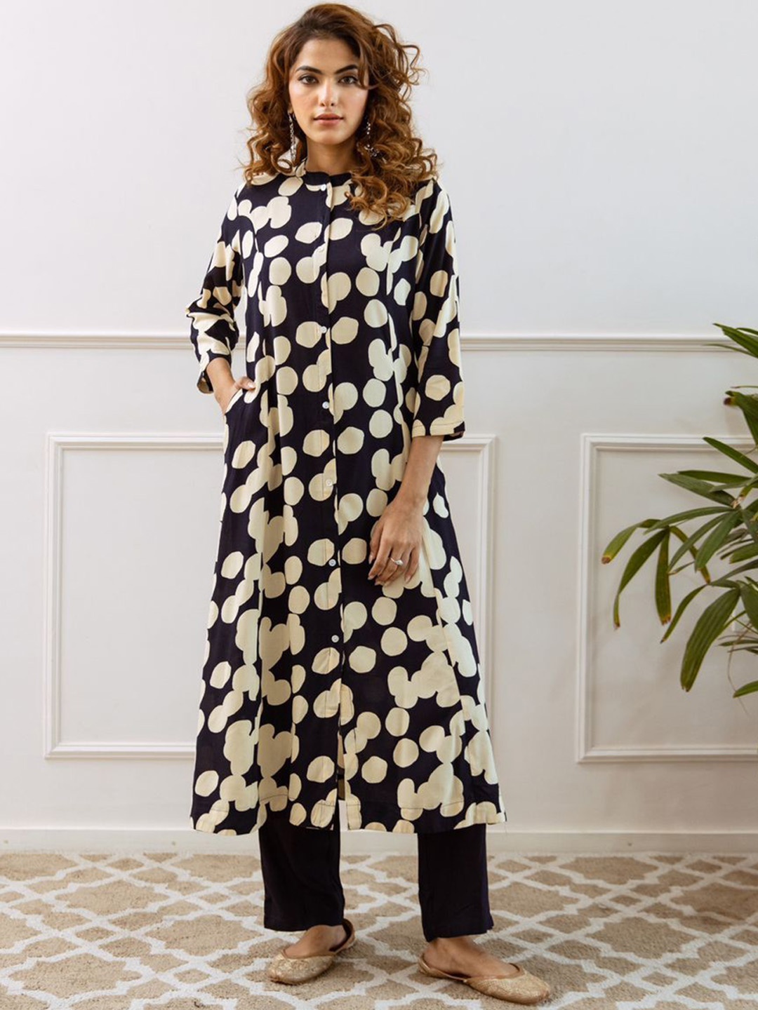 

Anouk Black Geometric Printed Mandarin Collar A-Line Kurta