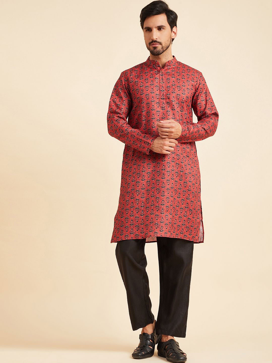 

Sangria Red & Black Ethnic Motifs Printed Mandarin Collar Straight Kurta With Trouser