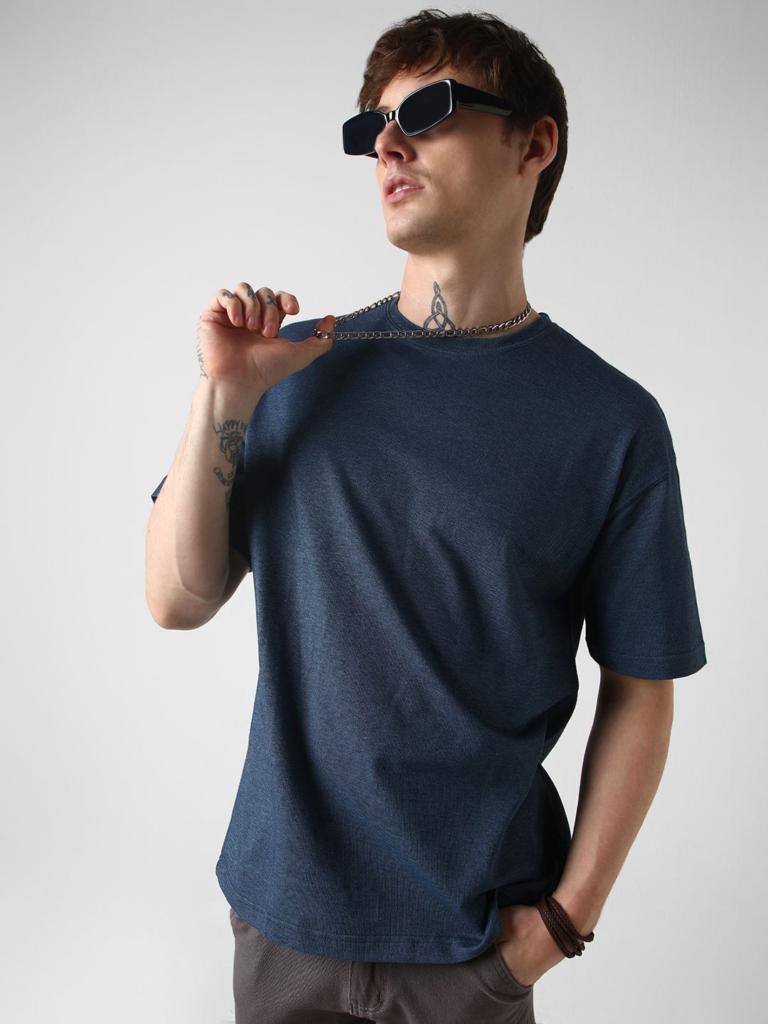 

VASTRADO Men Solid Drop-Shoulder Cotton Oversized T-shirt, Blue