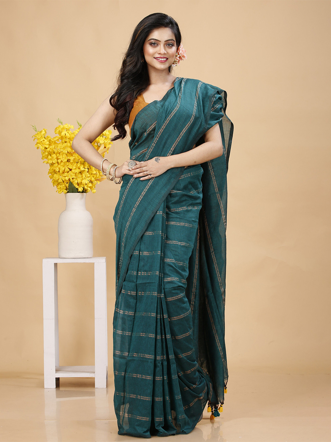 

SLAGHA Striped Pure Cotton Taant Saree, Sea green