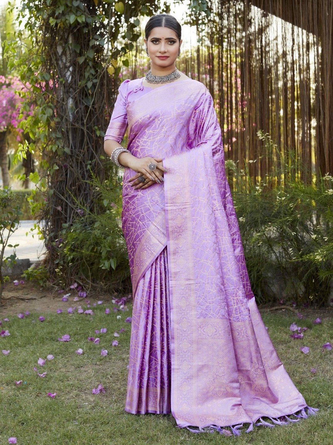 

Anaita Woven Design Zari Pure Silk Kanjeevaram Saree, Lavender