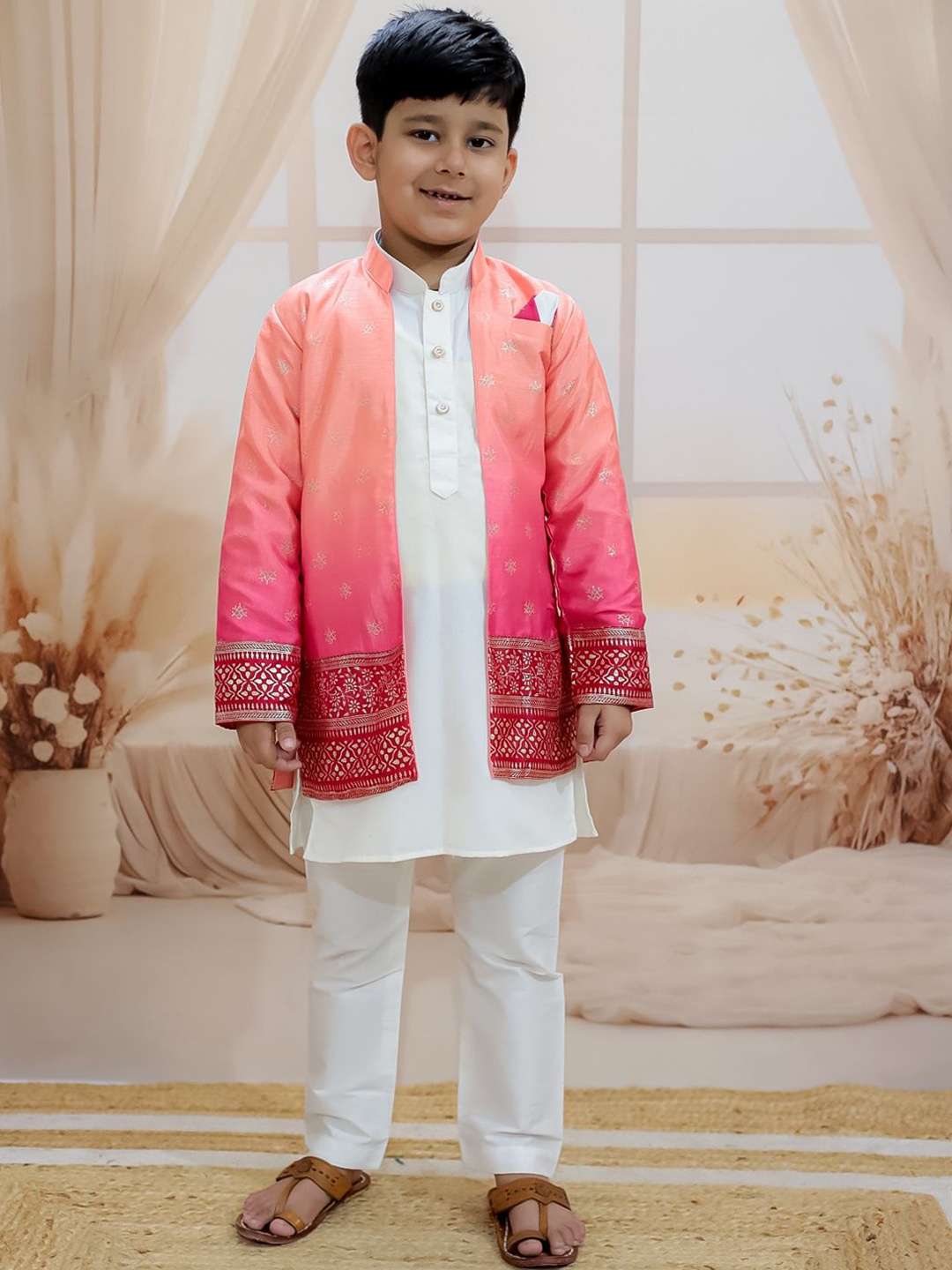 

BownBee Boys Mandarin Collar Regular Kurta with Pyjamas & Foil Printed jacket, Pink