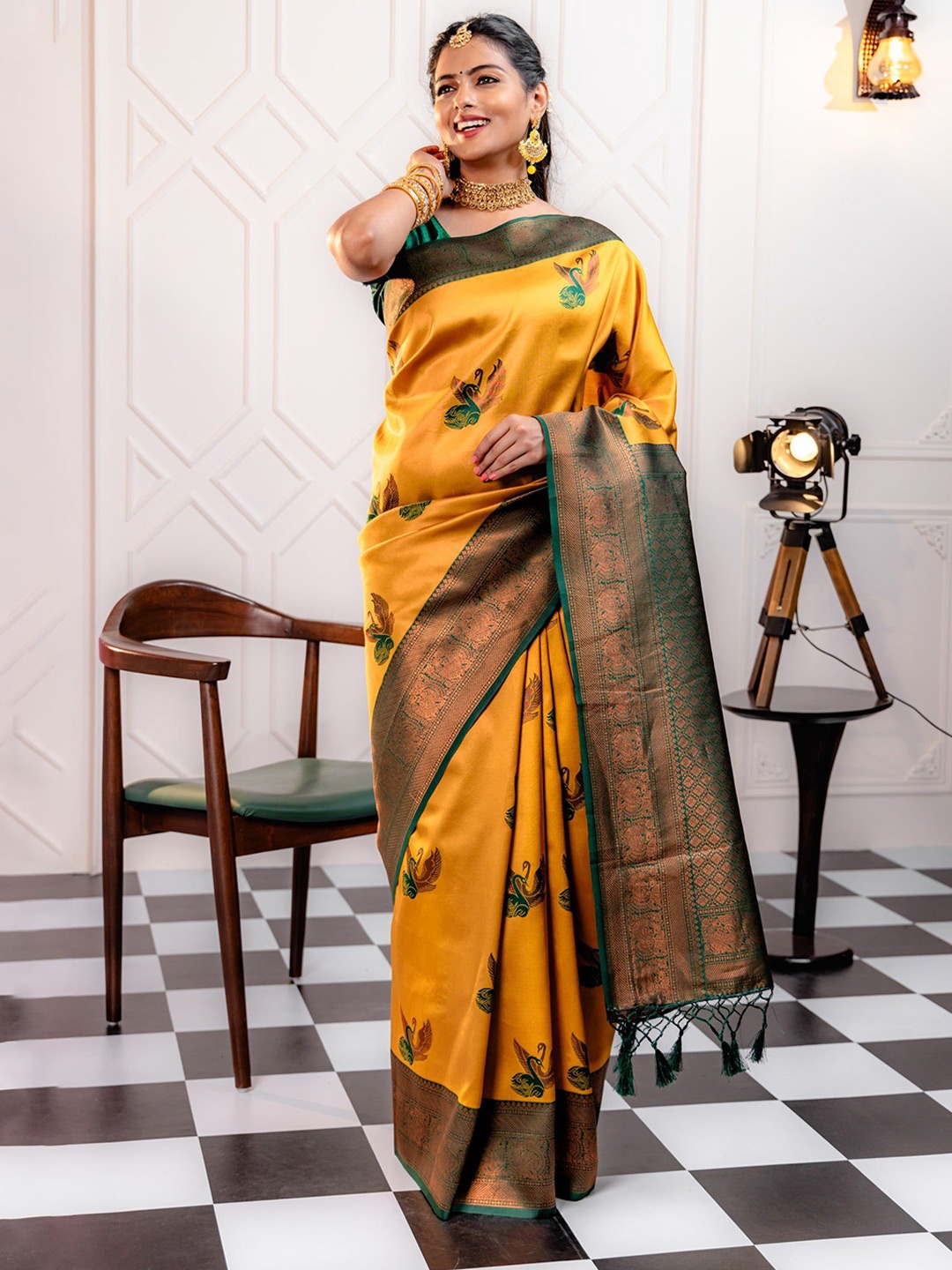 

Reeta Fashion Ethnic Motifs Zari Designer Saree, Yellow
