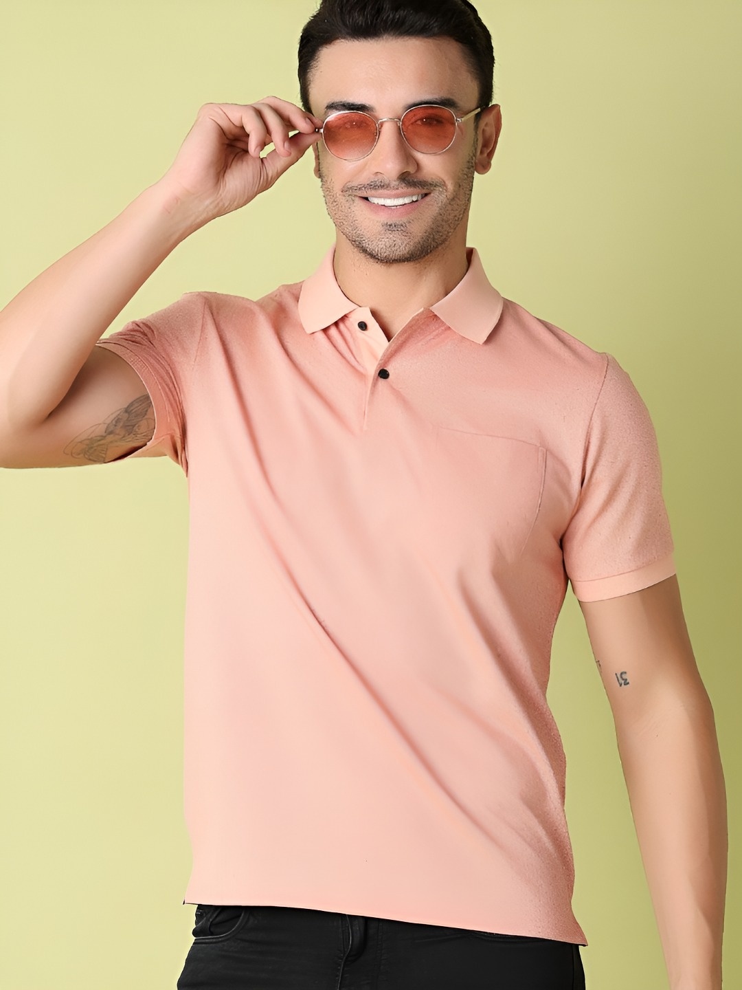 

V-Mart Men Solid Polo Collar T-shirt, Pink