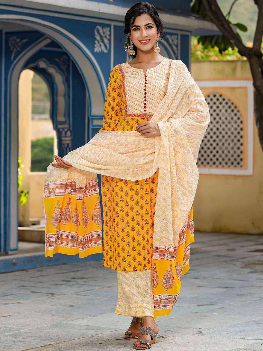 

Anouk Ethnic Motifs Printed Notch Neck Straight Kurta With Trousers & Dupatta, Yellow