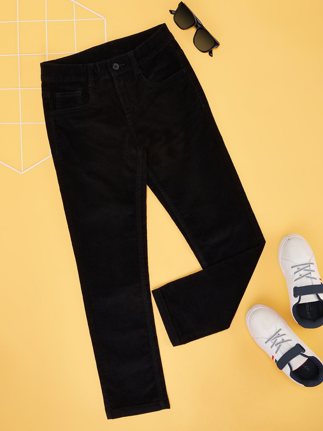 

Pantaloons Junior Boys Slim Fit Track Pants, Black