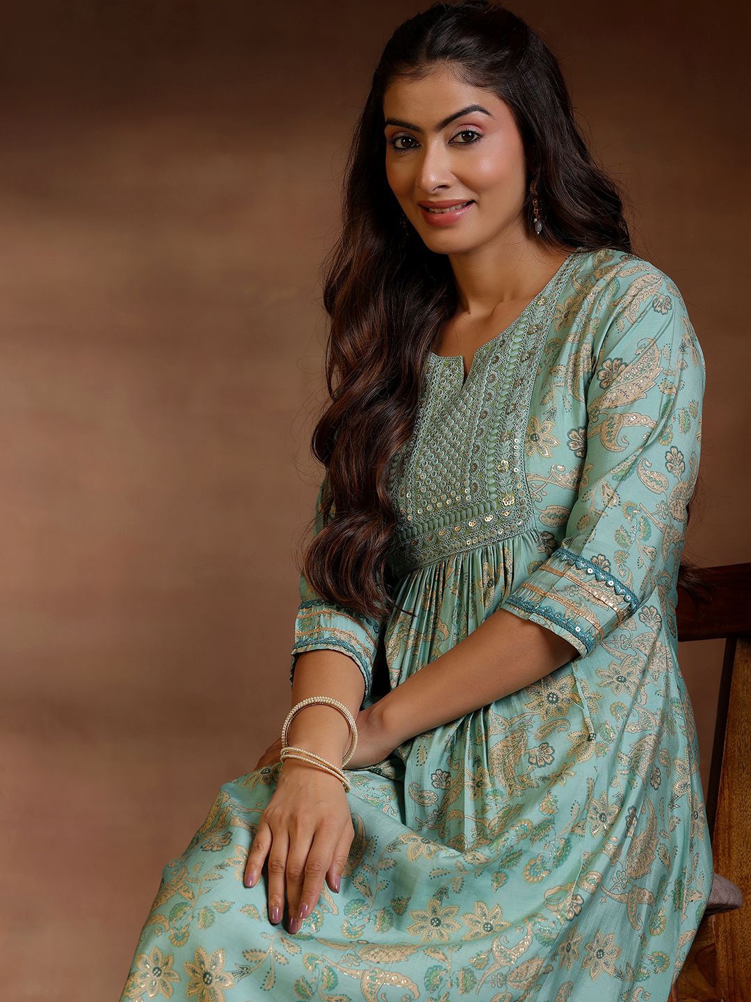 

Libas Floral Embroidered Pleated Sequinned Straight Kurta With Palazzos, Green