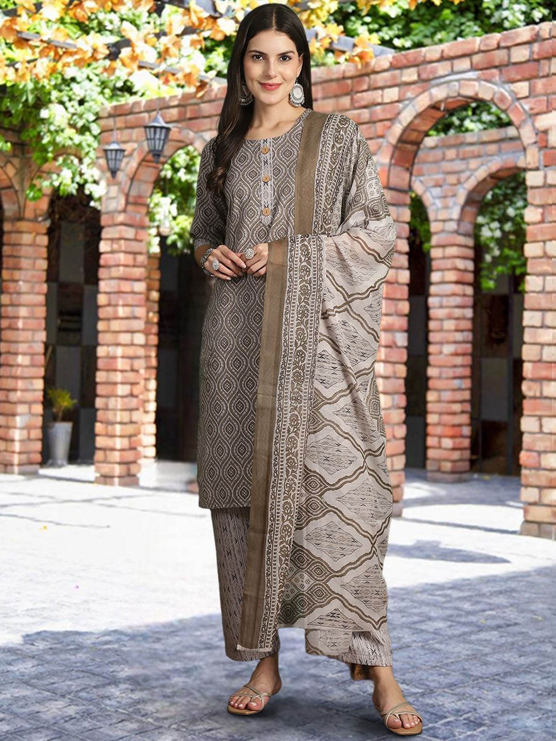 

7Threads Ethnic Motifs Printed Pure Cotton Straight Kurta With Trousers & Dupatta, Grey melange