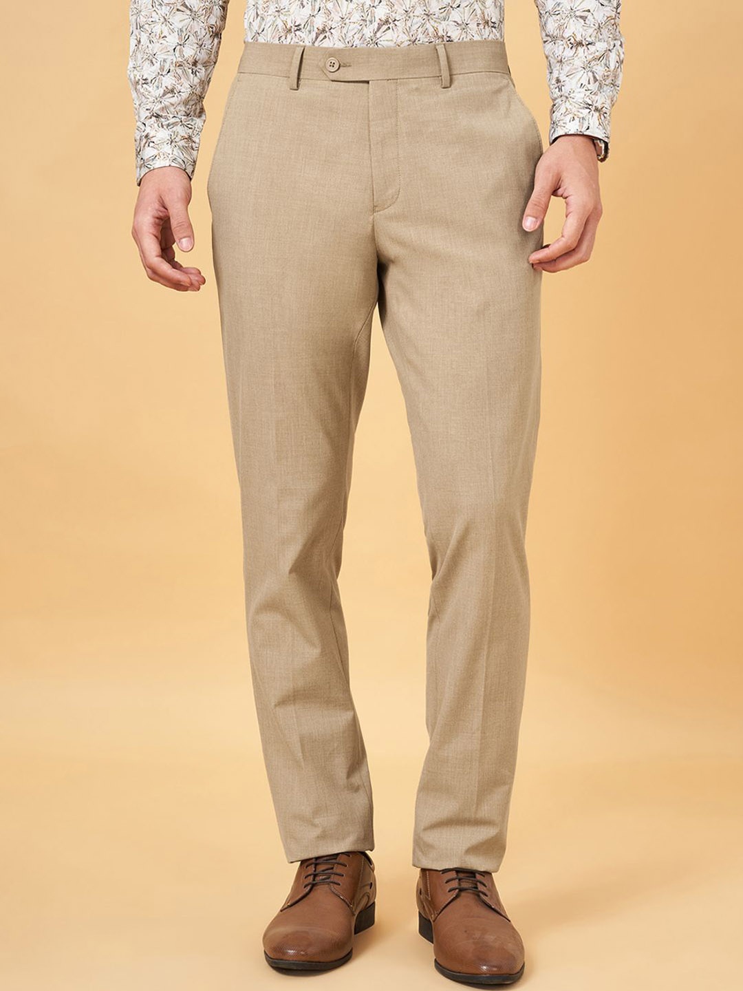 

Peregrine by Pantaloons Men Slim Fit Mid Rise Formal Trousers, Beige