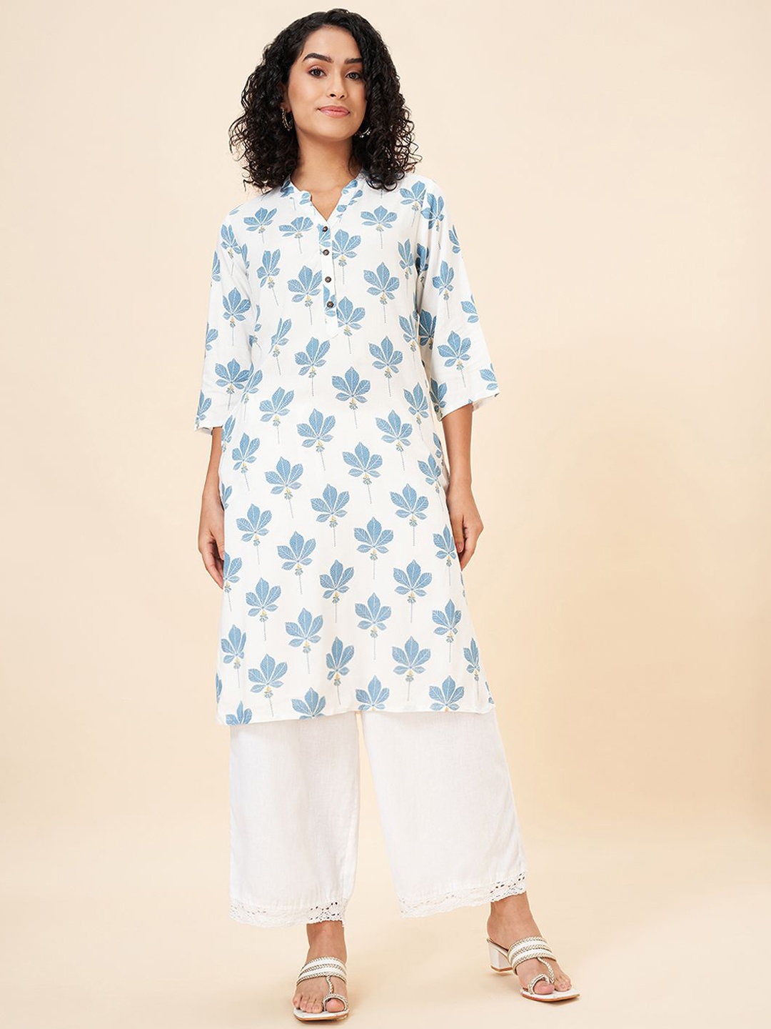 

RANGMANCH BY PANTALOONS Floral Printed Mandarin Collar Straigth Kurta, Off white