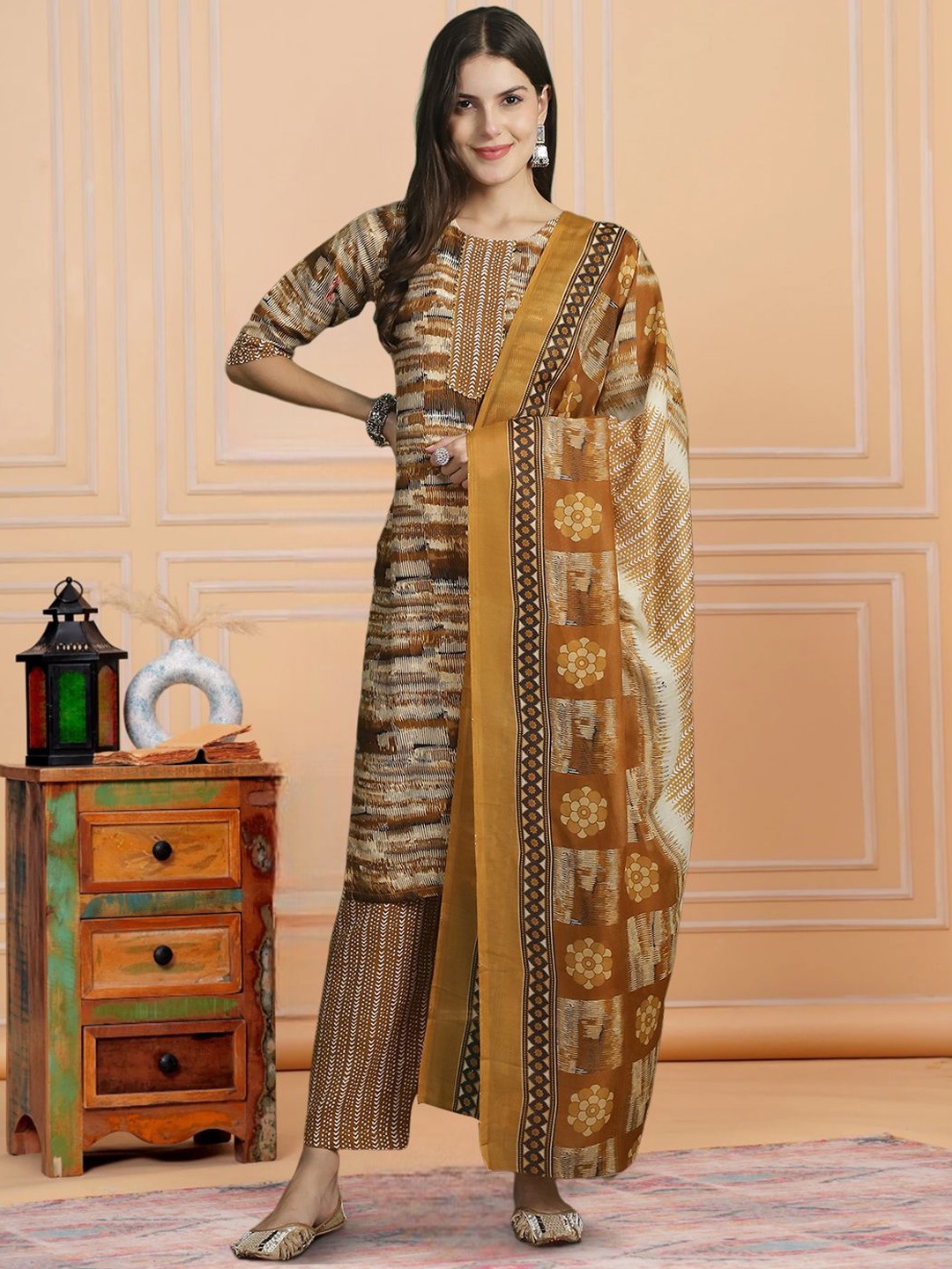 

7Threads Abstract Printed Pure Cotton Straight Kurta with Trousers & Dupatta, Khaki