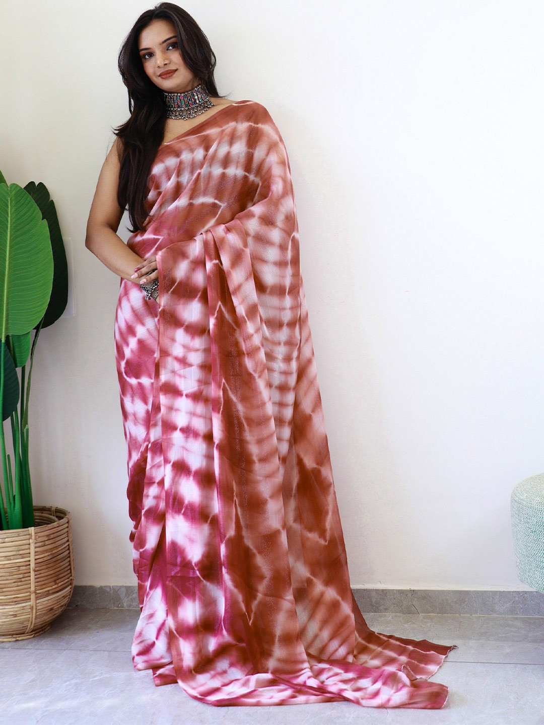 

Reeta Fashion Nylon Tie and Dye Ready to Wear Saree, Brown