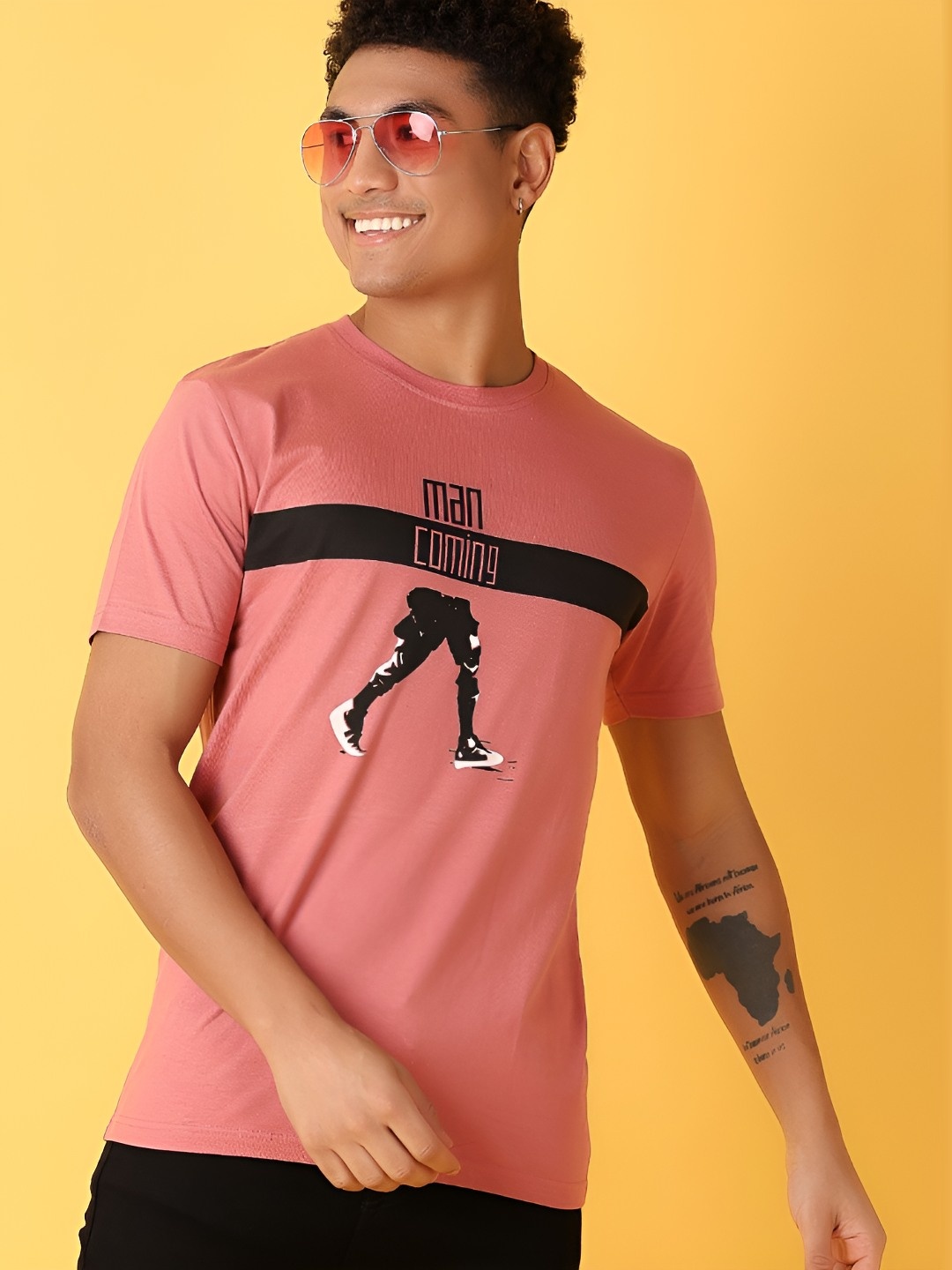 

V-Mart Men Graphic Printed Slim Fit T-shirt, Peach