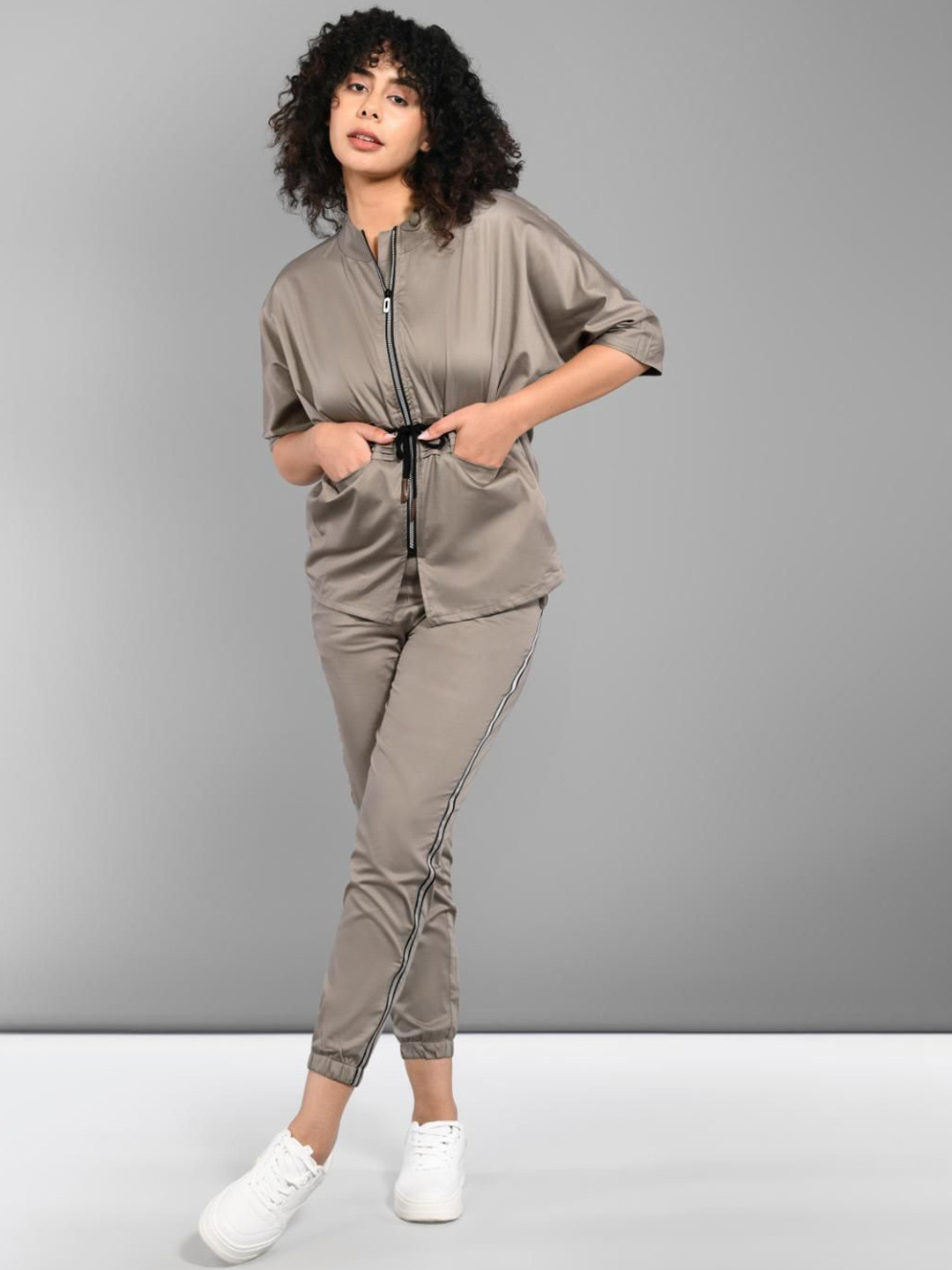 

Tuna London Round Neck Zipped Jacket & Jogger, Grey