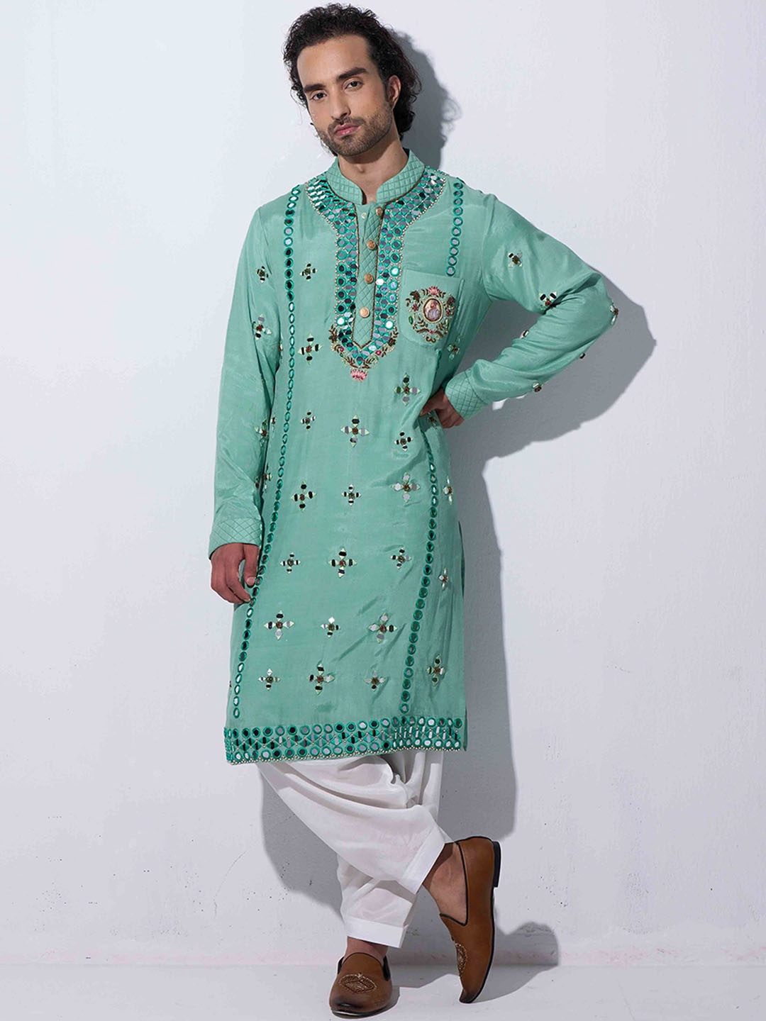 

Agrajain Ethnic Motifs Embroidered Mirror Work Mandarin Collar Straight Kurta & Salwar, Green
