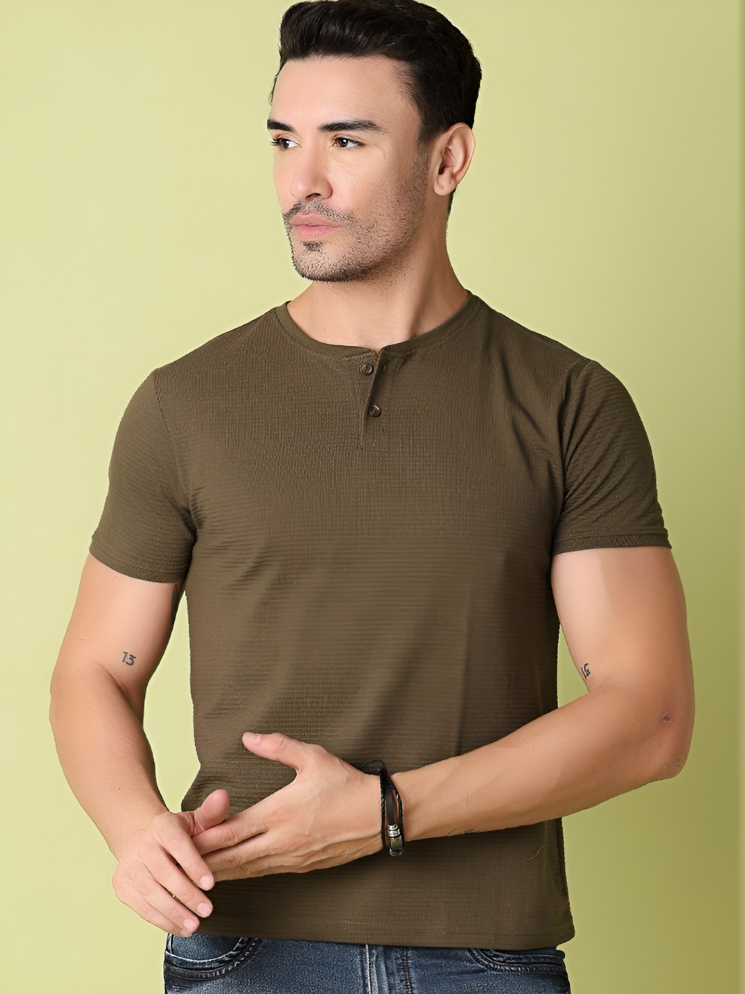 

V-Mart Men Henley Neck Solid Slim Fit T-shirt, Olive