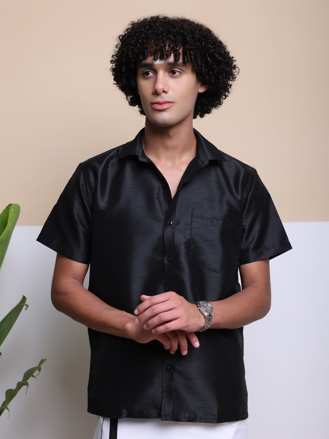 

FILO HEVIS Men Silk Solid Lungi Shirt, Black