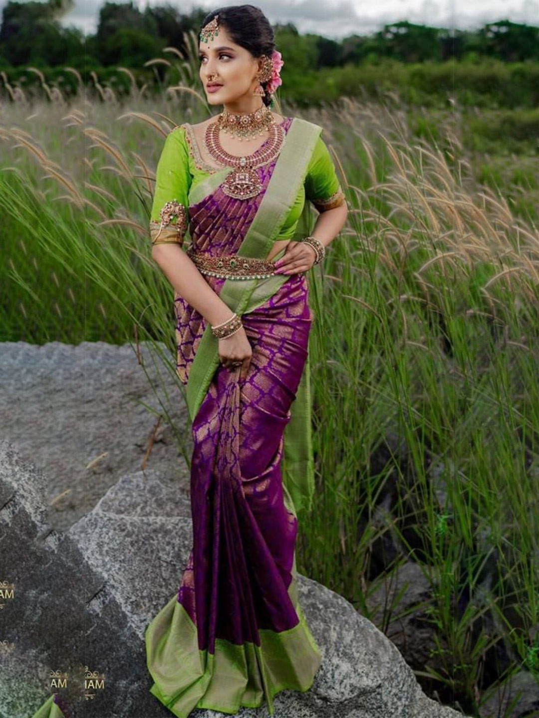 

Reeta Fashion Pure Silk Woven Design Zari Festive Celebrity Saree, Purple