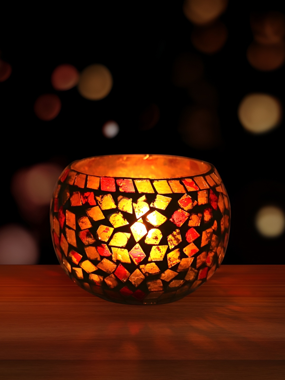 

PockMAN Silver Toned & Red Mosaic Candle Holder